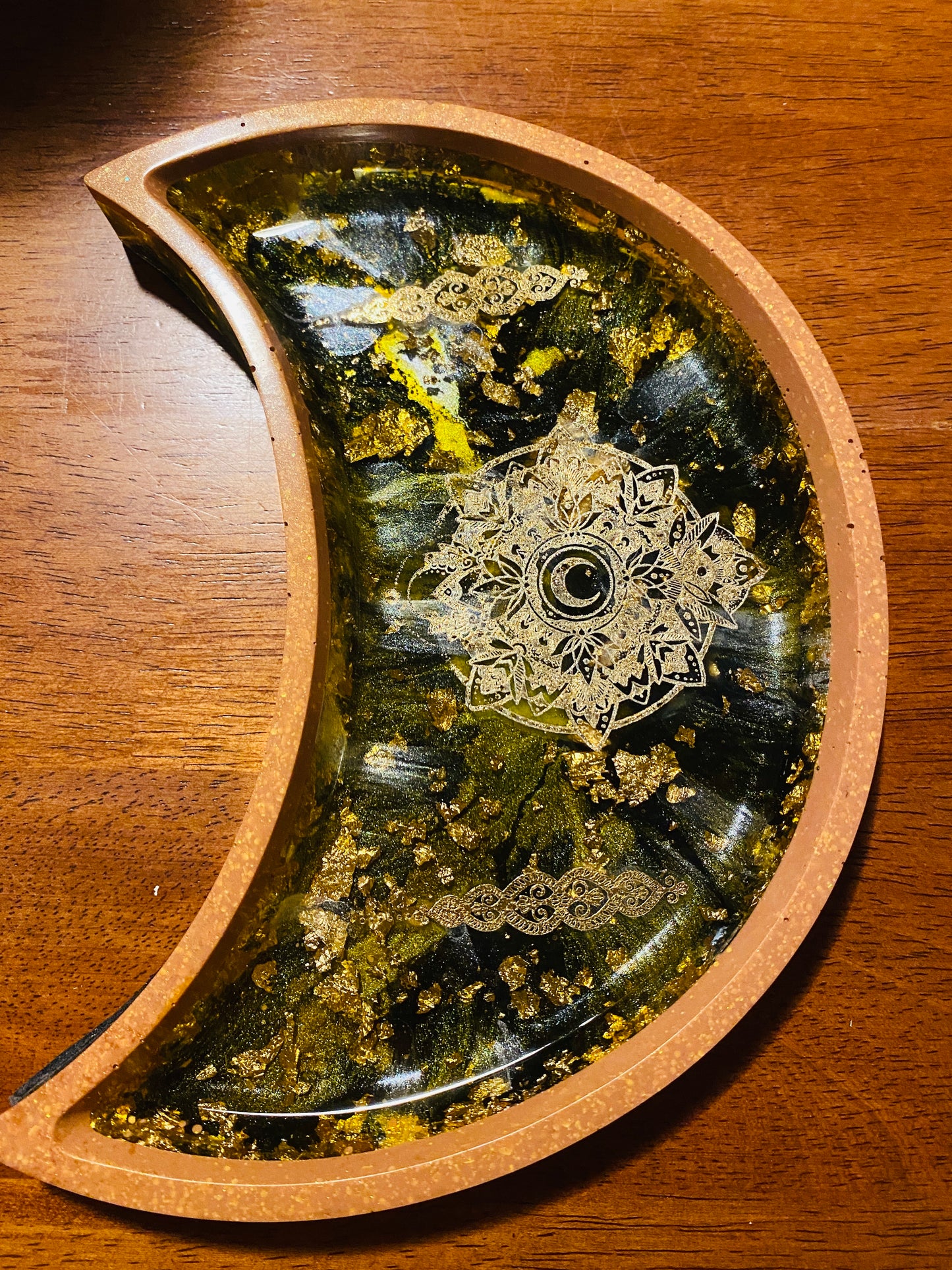 Resin Moon Trinket Trays (example pics only)made to order